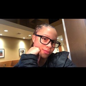 Meet your Posher, Destiny